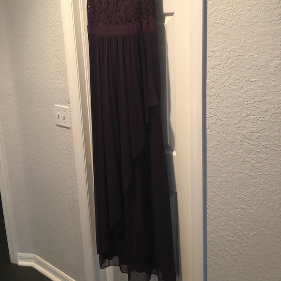 Deep Purple Adrianna Papell formal gown size 6! - Picture 3 of 3